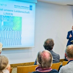 Ausstellungseröffnung im Deutschen Wetterdienst 2018 - LINIEN - Herr Dr. Dibbern spricht zu den Gästen